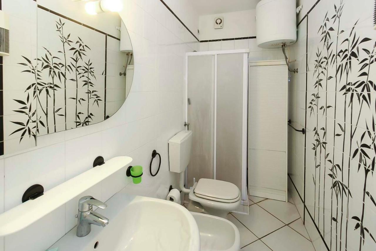 Appartamenti Residence Il Porto 13 E 16 Porto Azzurro Bagian luar foto