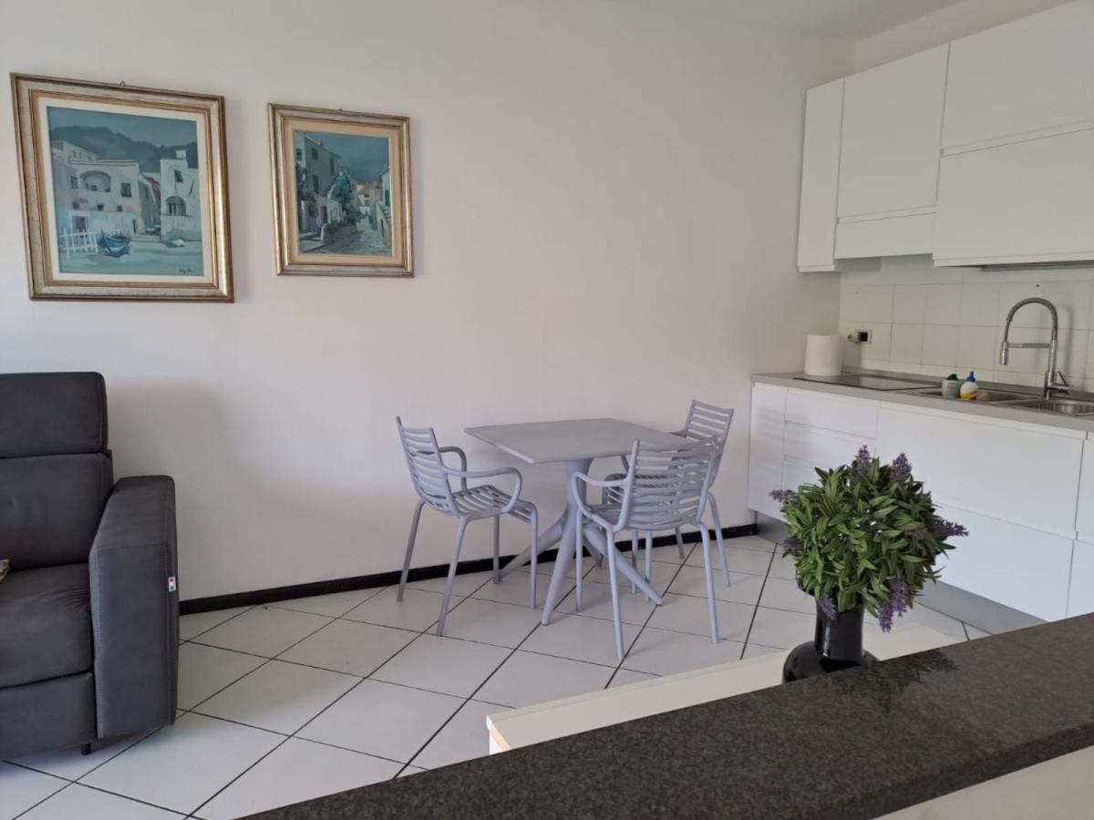 Appartamenti Residence Il Porto 13 E 16 Porto Azzurro Bagian luar foto