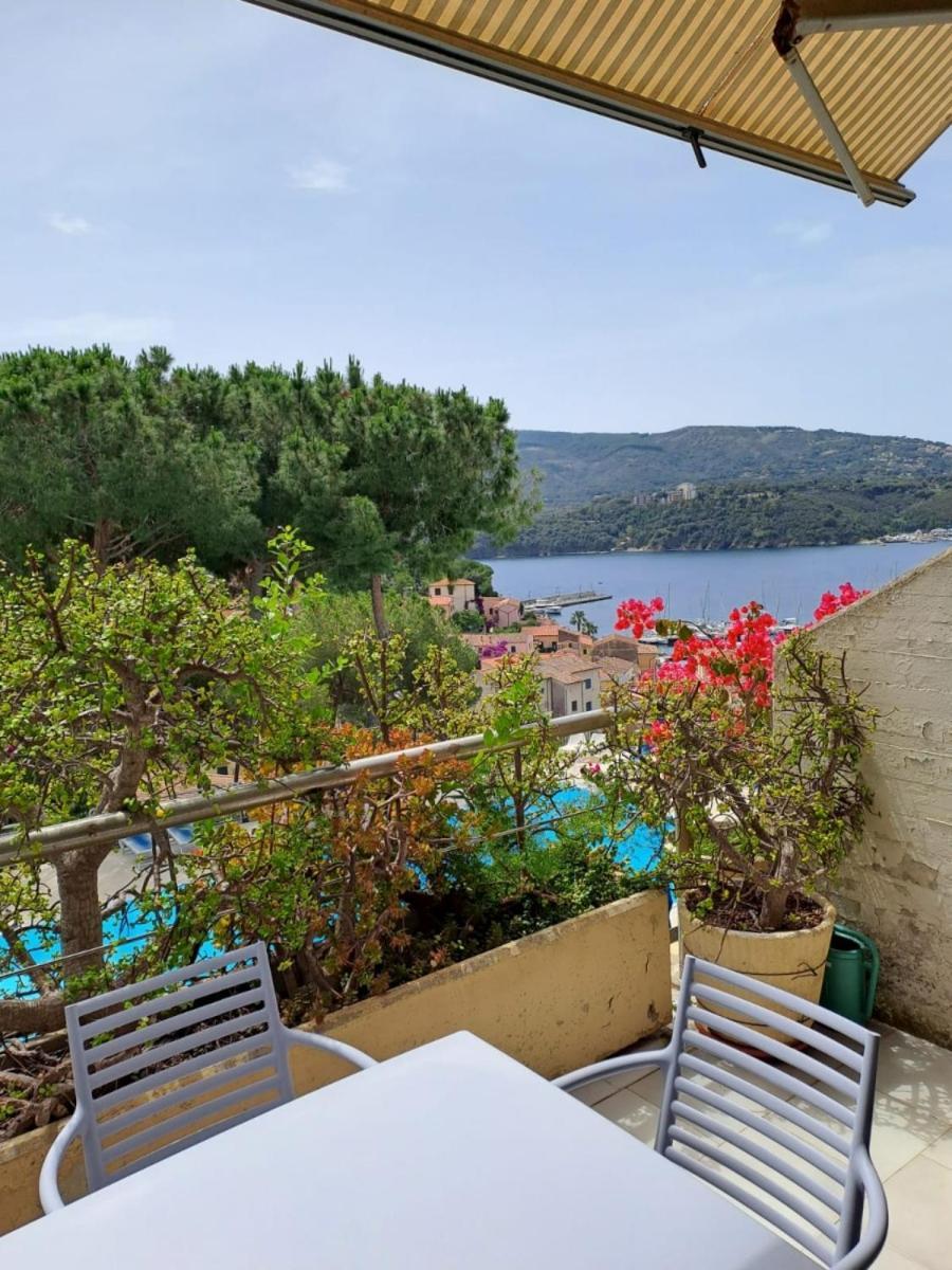 Appartamenti Residence Il Porto 13 E 16 Porto Azzurro Bagian luar foto