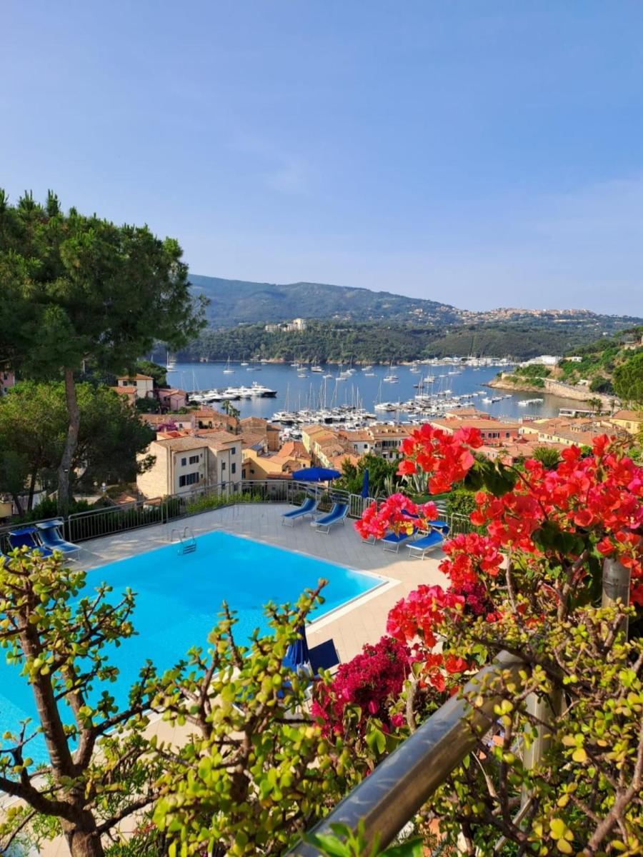 Appartamenti Residence Il Porto 13 E 16 Porto Azzurro Bagian luar foto