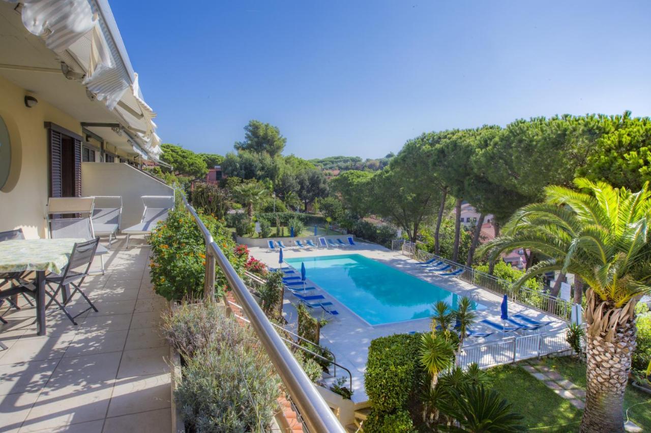 Appartamenti Residence Il Porto 13 E 16 Porto Azzurro Bagian luar foto